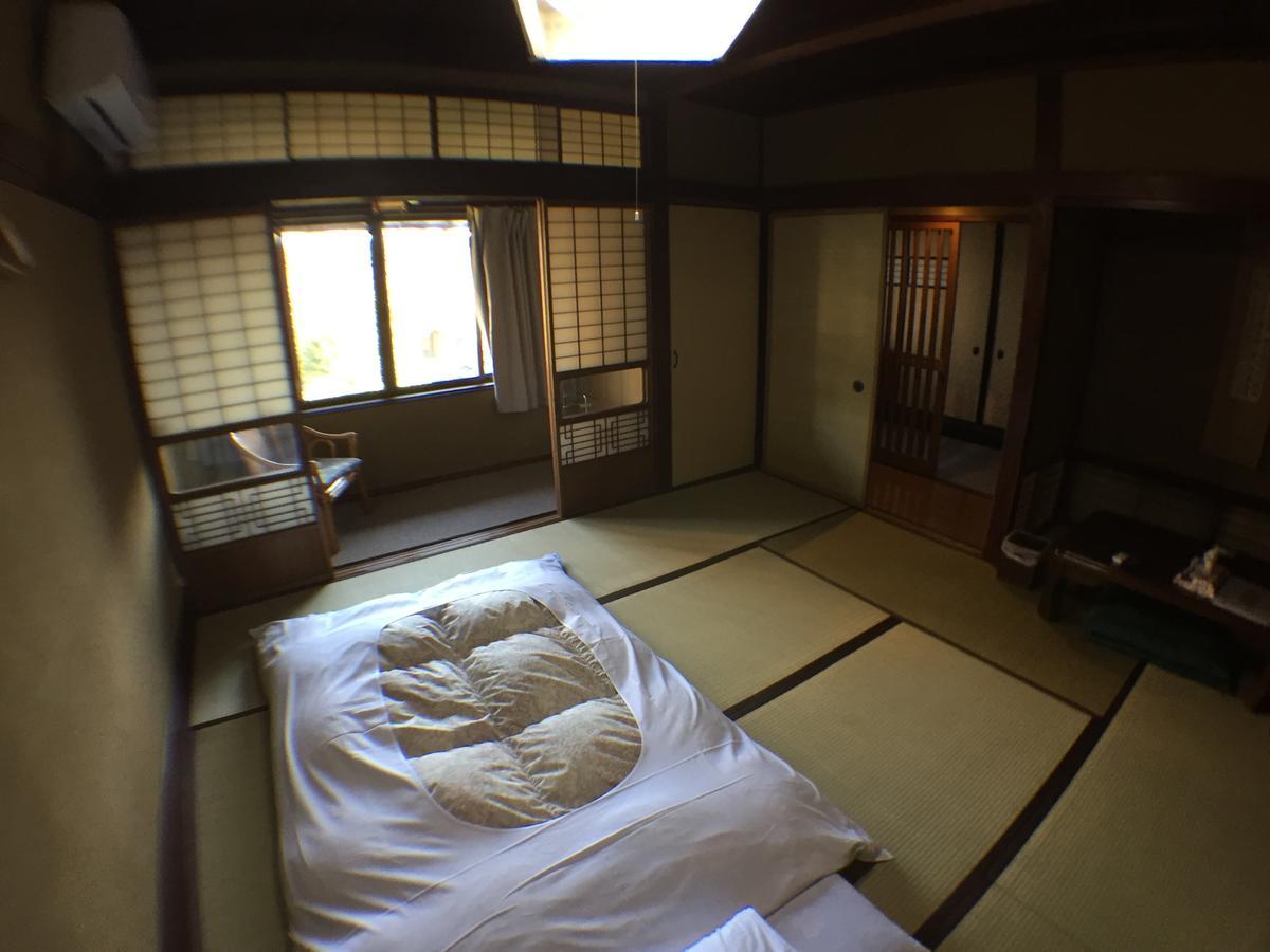 Kadokyu Ryokan Takaoka Buitenkant foto